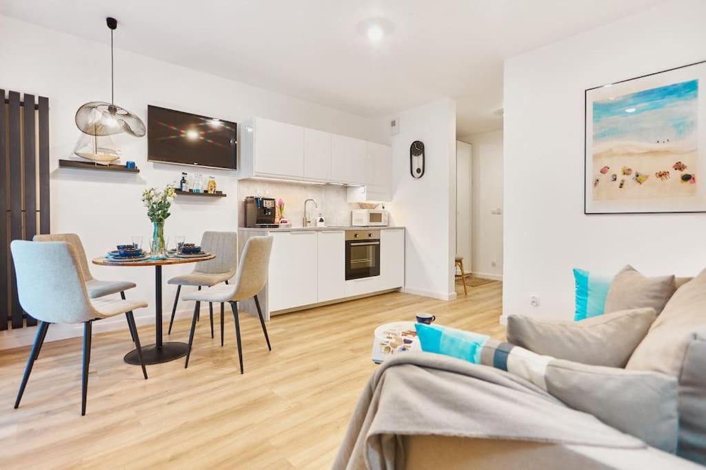 Golden Hour Apartments- Plac Slowianski 26 Swinoujscie Luaran gambar